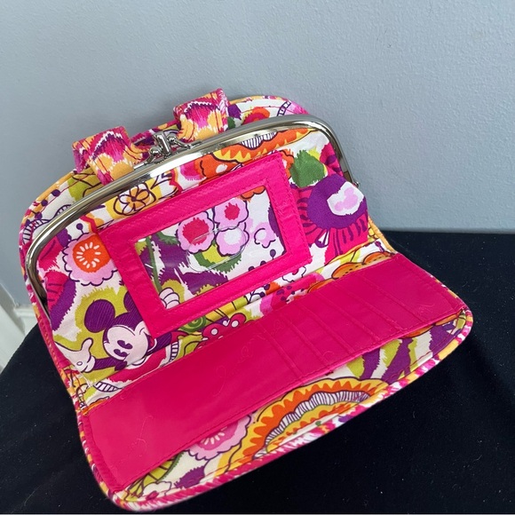 Disney Vera Bradley Bouncing Bouquet Snap‑n‑Kiss Wallet – NWOT - Picture 5 of 11